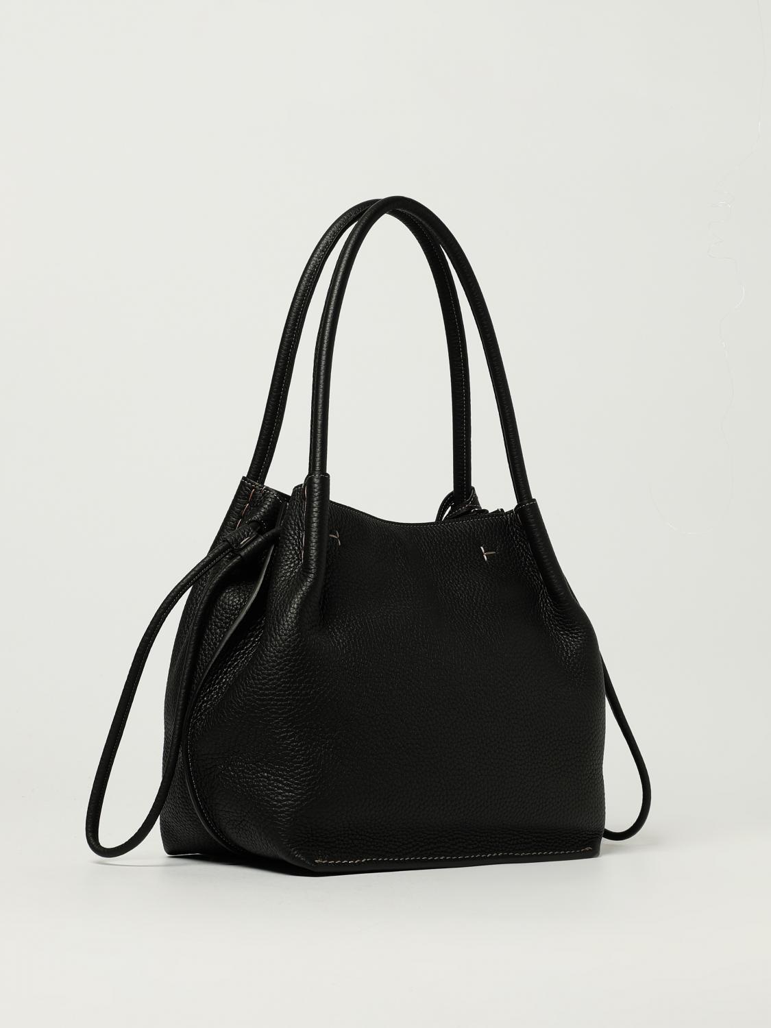 woman's shoulder bag