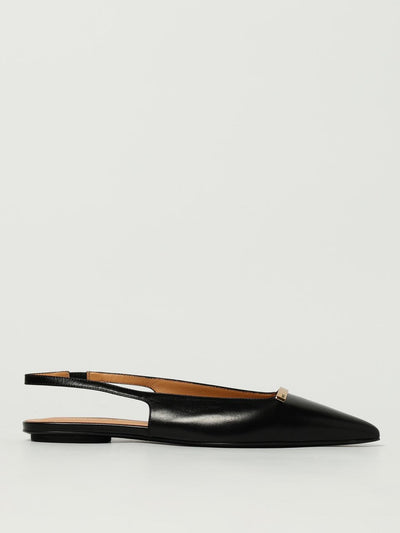 woman's ballet flat