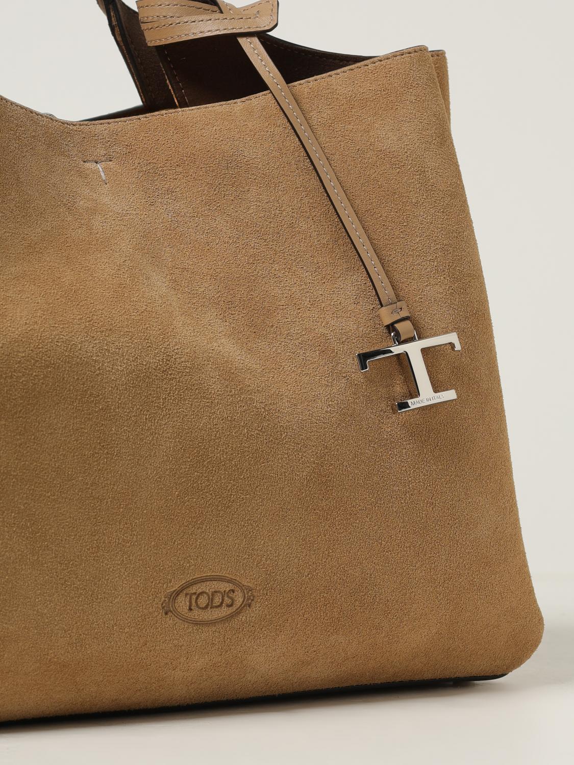 woman's shoulder bag