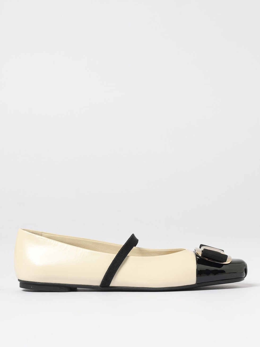 ferragamo-woman-s-ballet-flats-777437-white