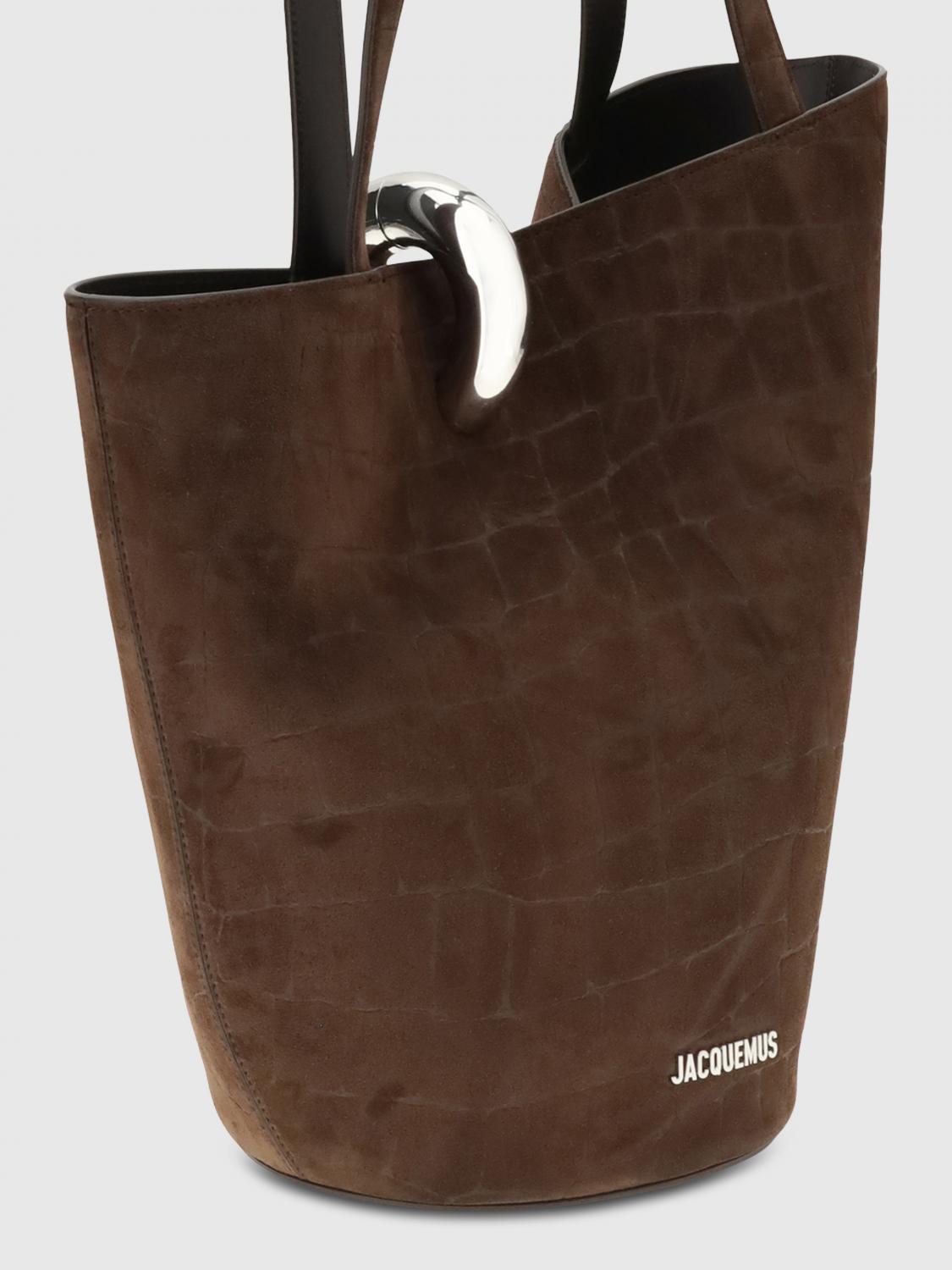 woman's shoulder bag