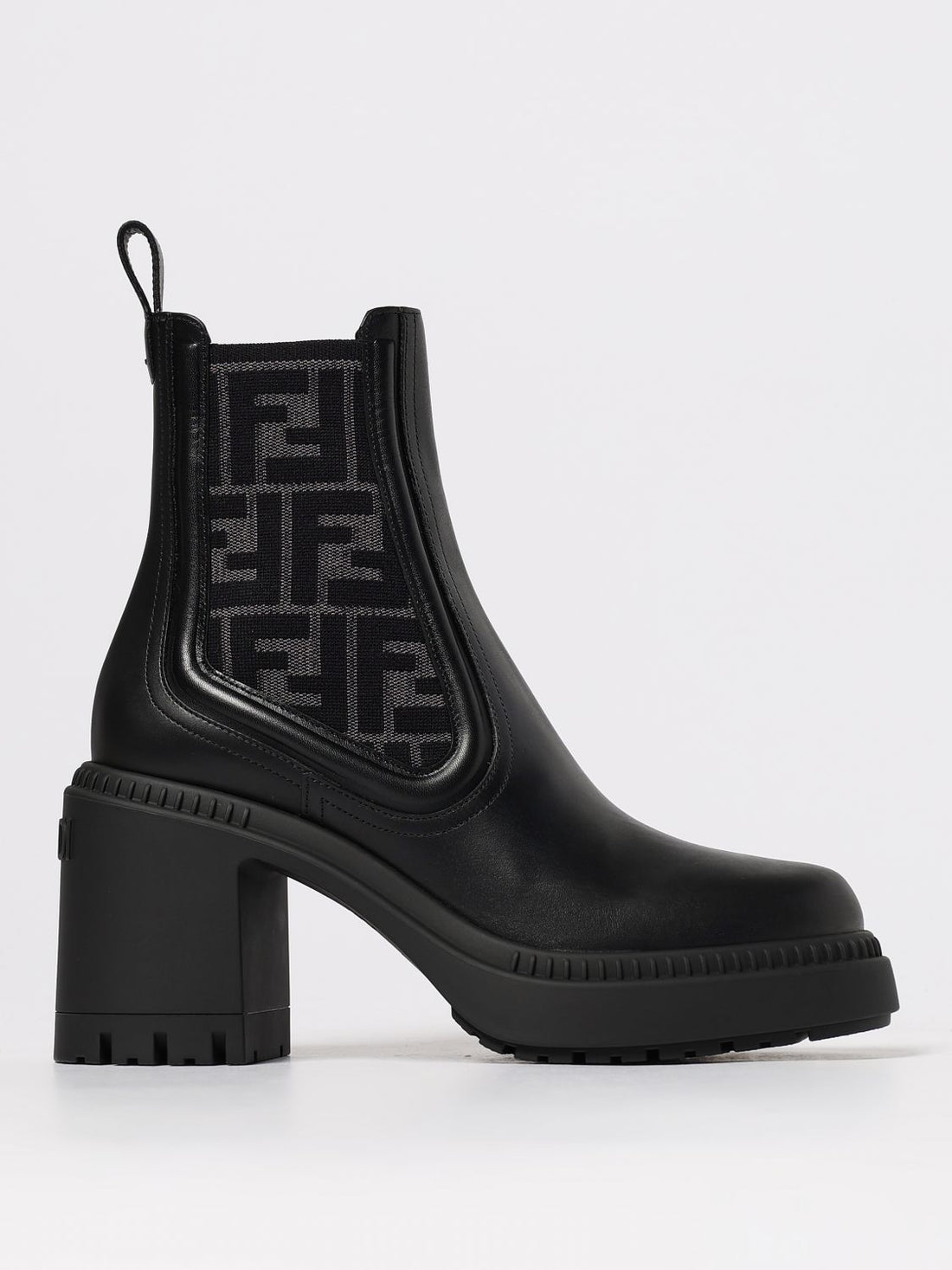 fendi-woman-s-boots-8t8471aq60-black