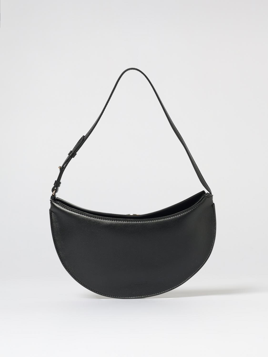 woman's shoulder bag