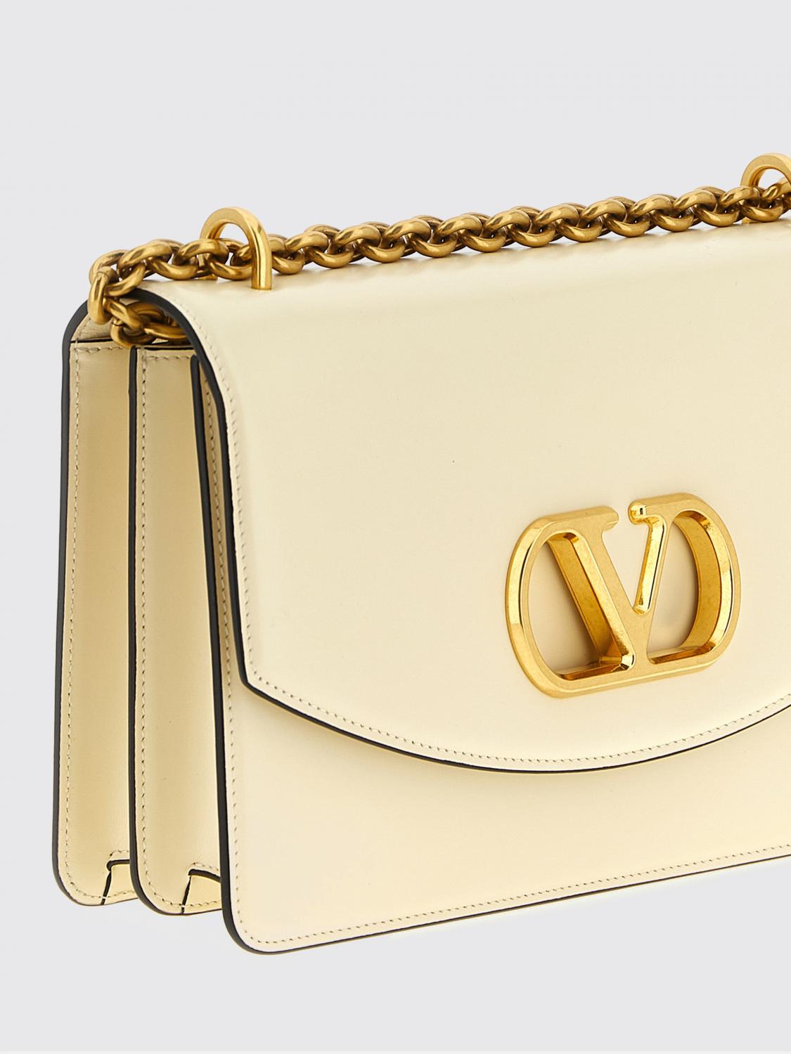 woman's crossbody bag
