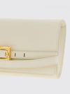 woman's crossbody bag