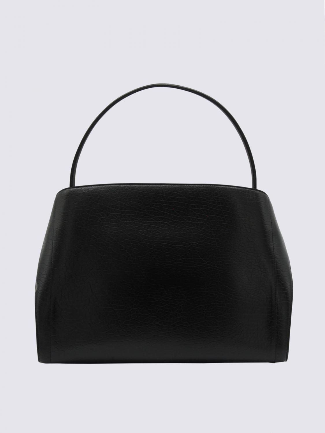 woman's shoulder bag