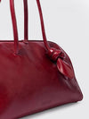 woman's shoulder bag