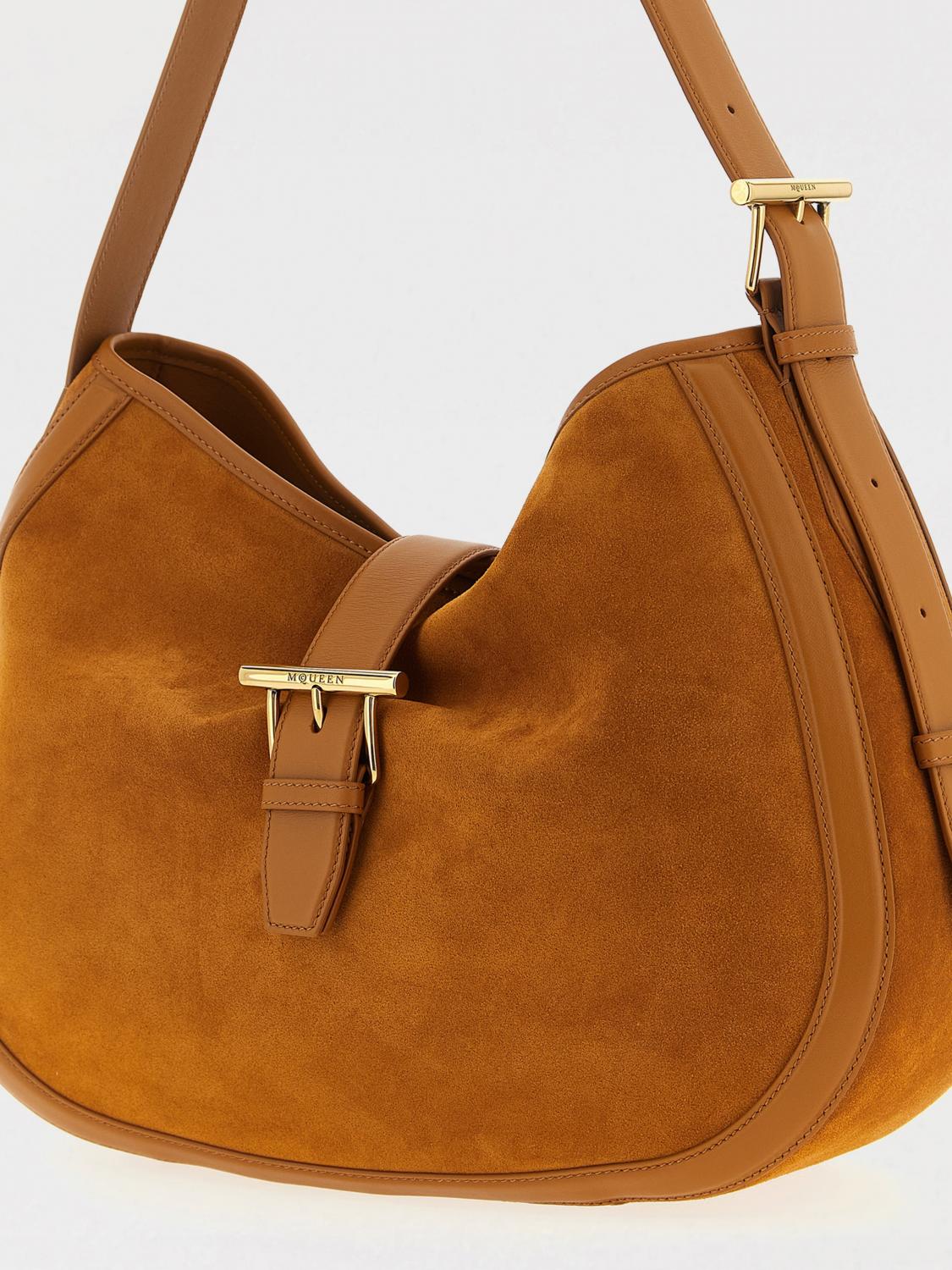 woman's shoulder bag