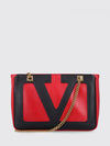 woman's shoulder bag