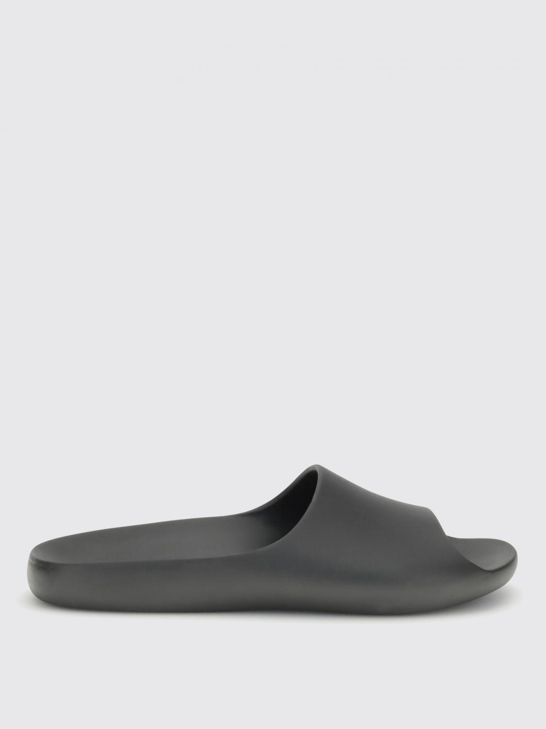 woman's heeled sandal