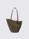 woman's shoulder bag