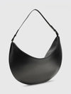 woman's shoulder bag
