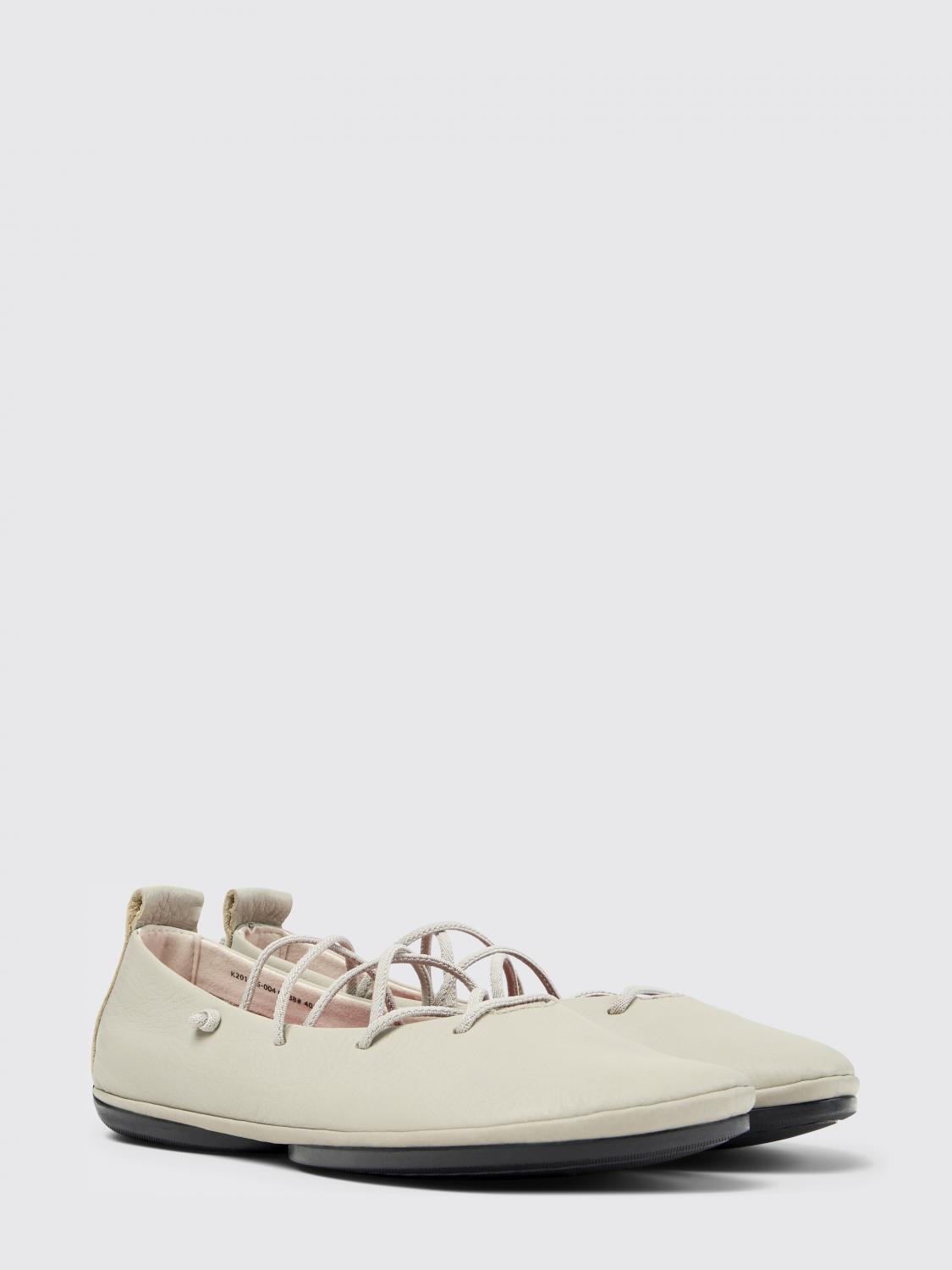 woman's ballet flat