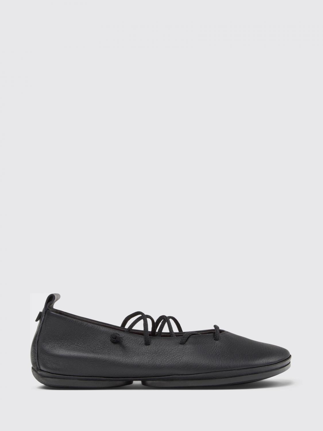 woman's ballet flat