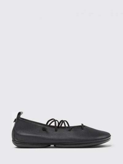 woman's ballet flat