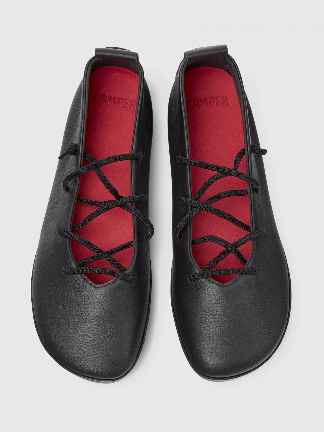 woman's ballet flat