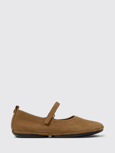 woman's ballet flat