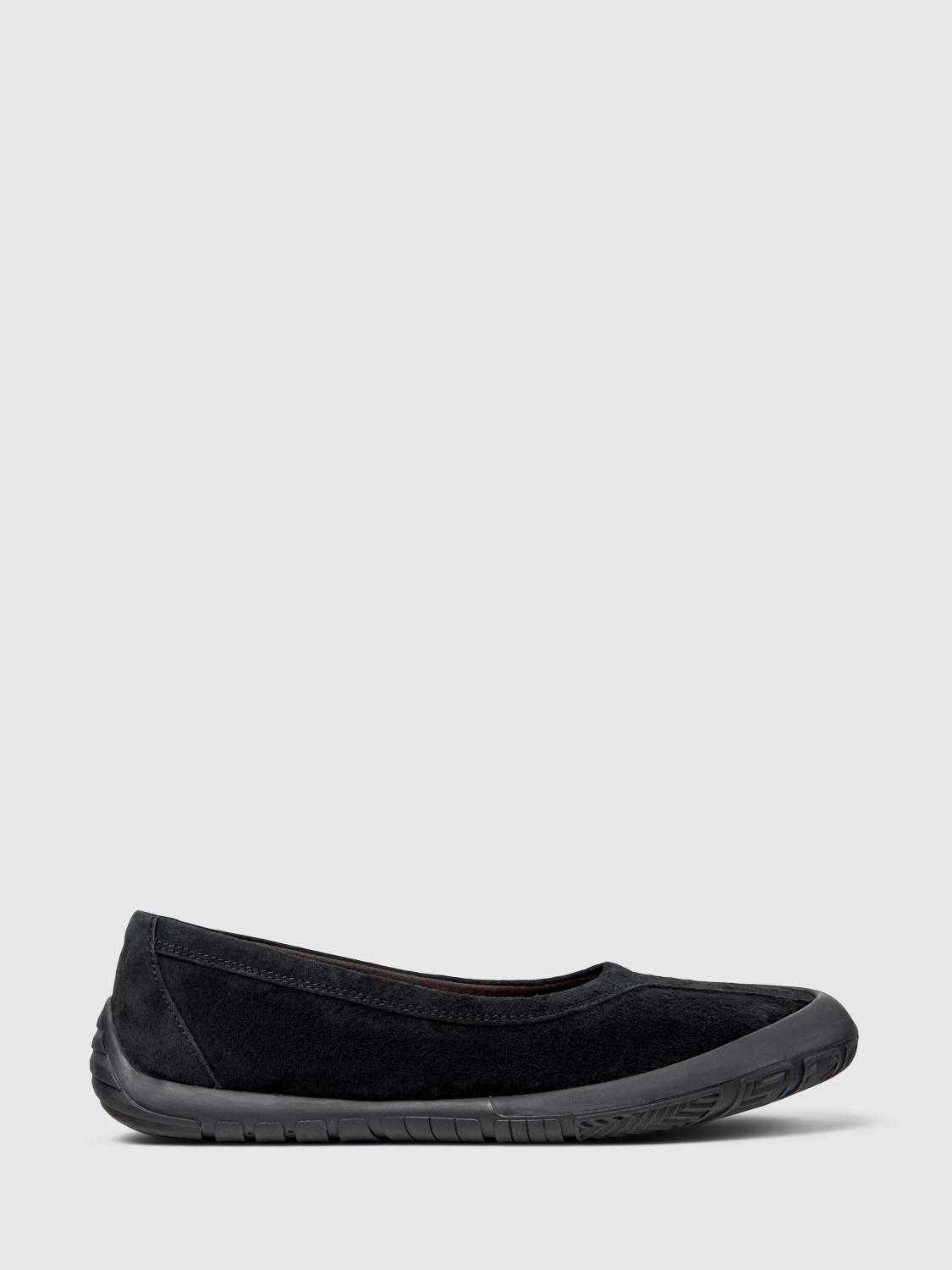 woman's ballet flat