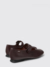 woman's ballet flat