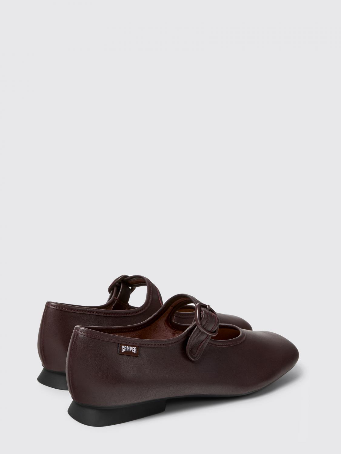 woman's ballet flat