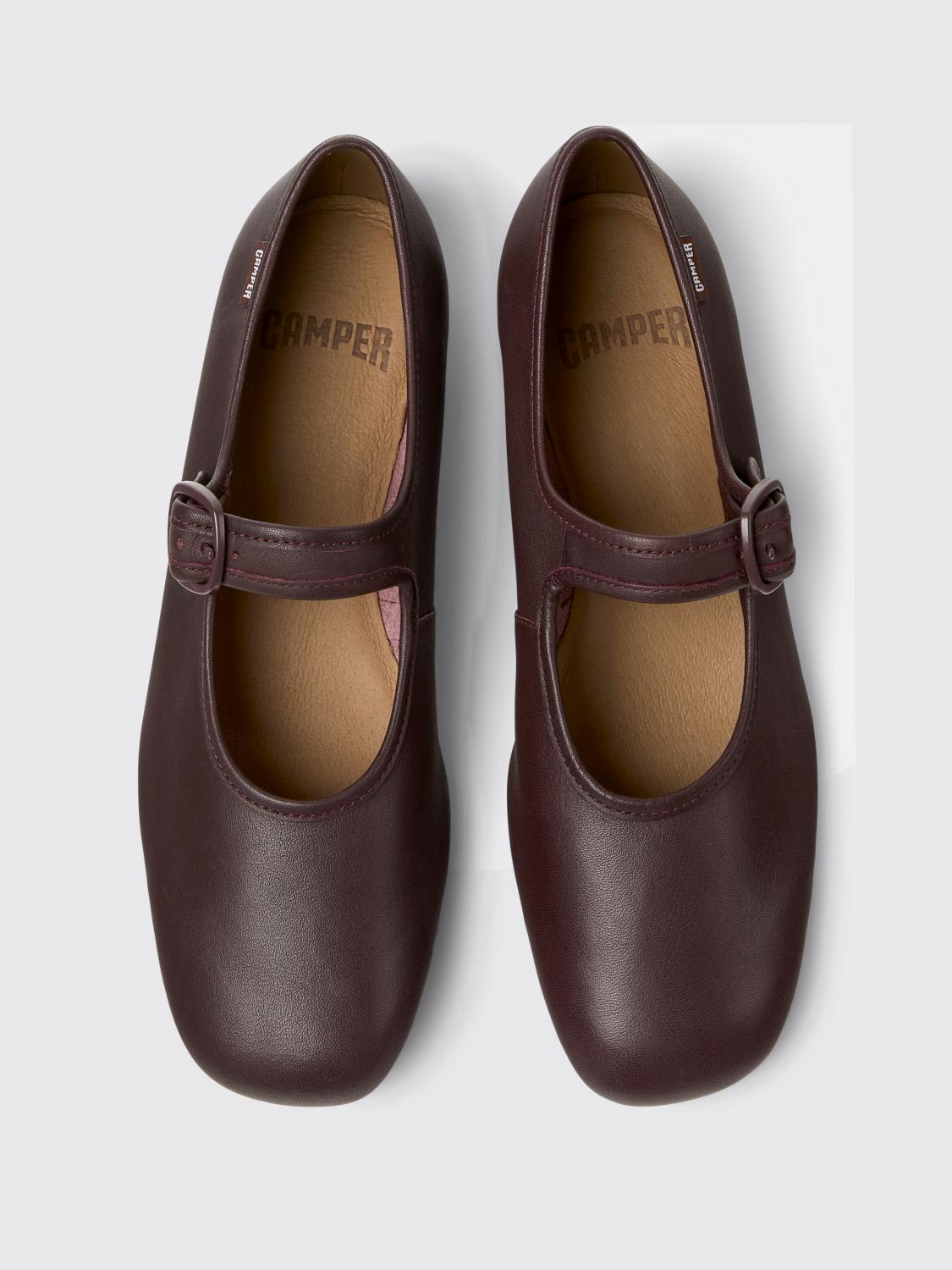 woman's ballet flat