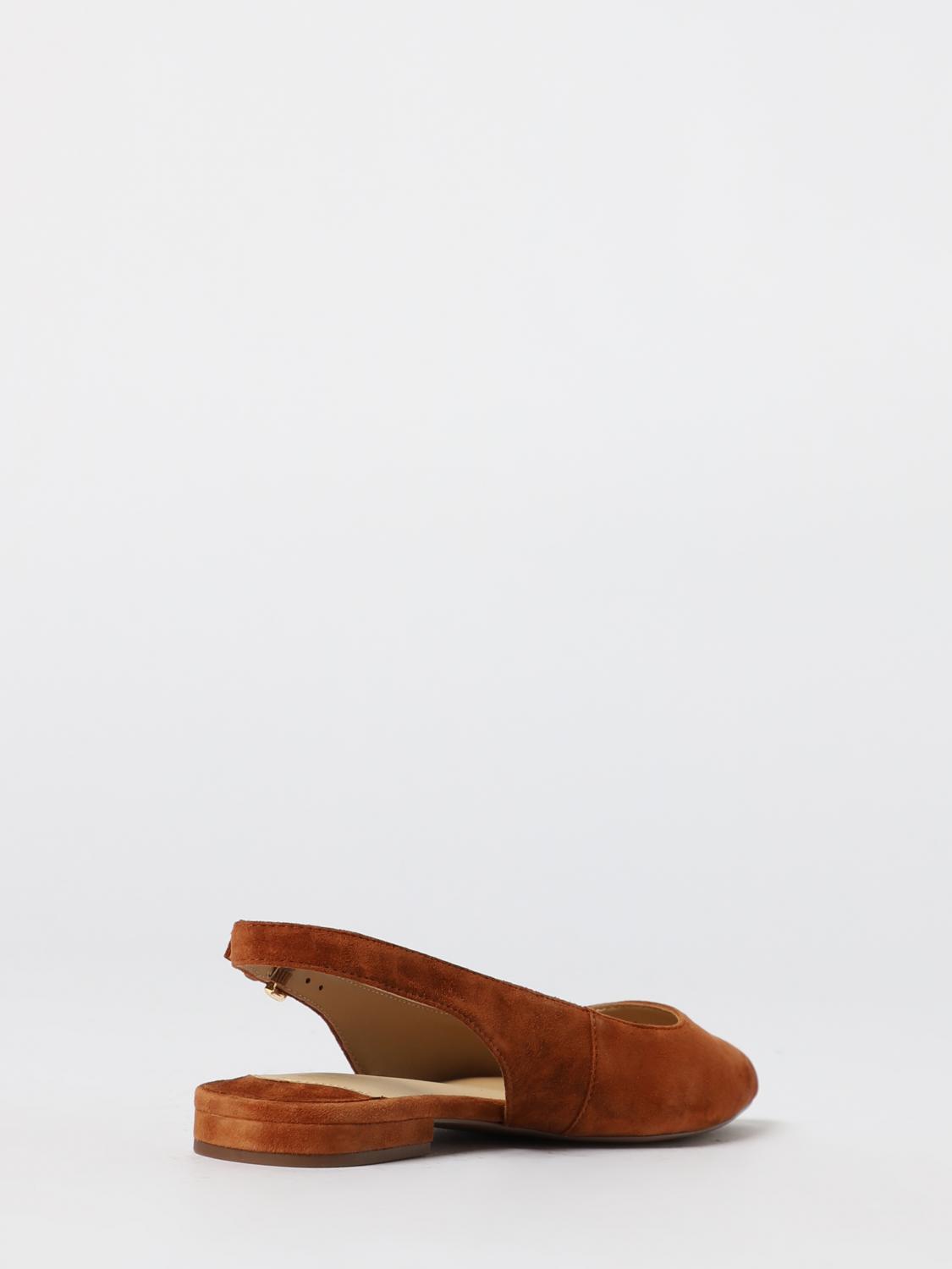 woman's ballet flat