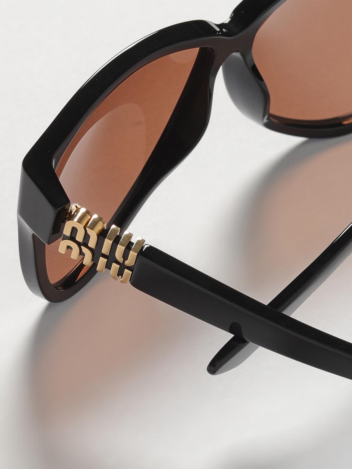 woman's sunglasses