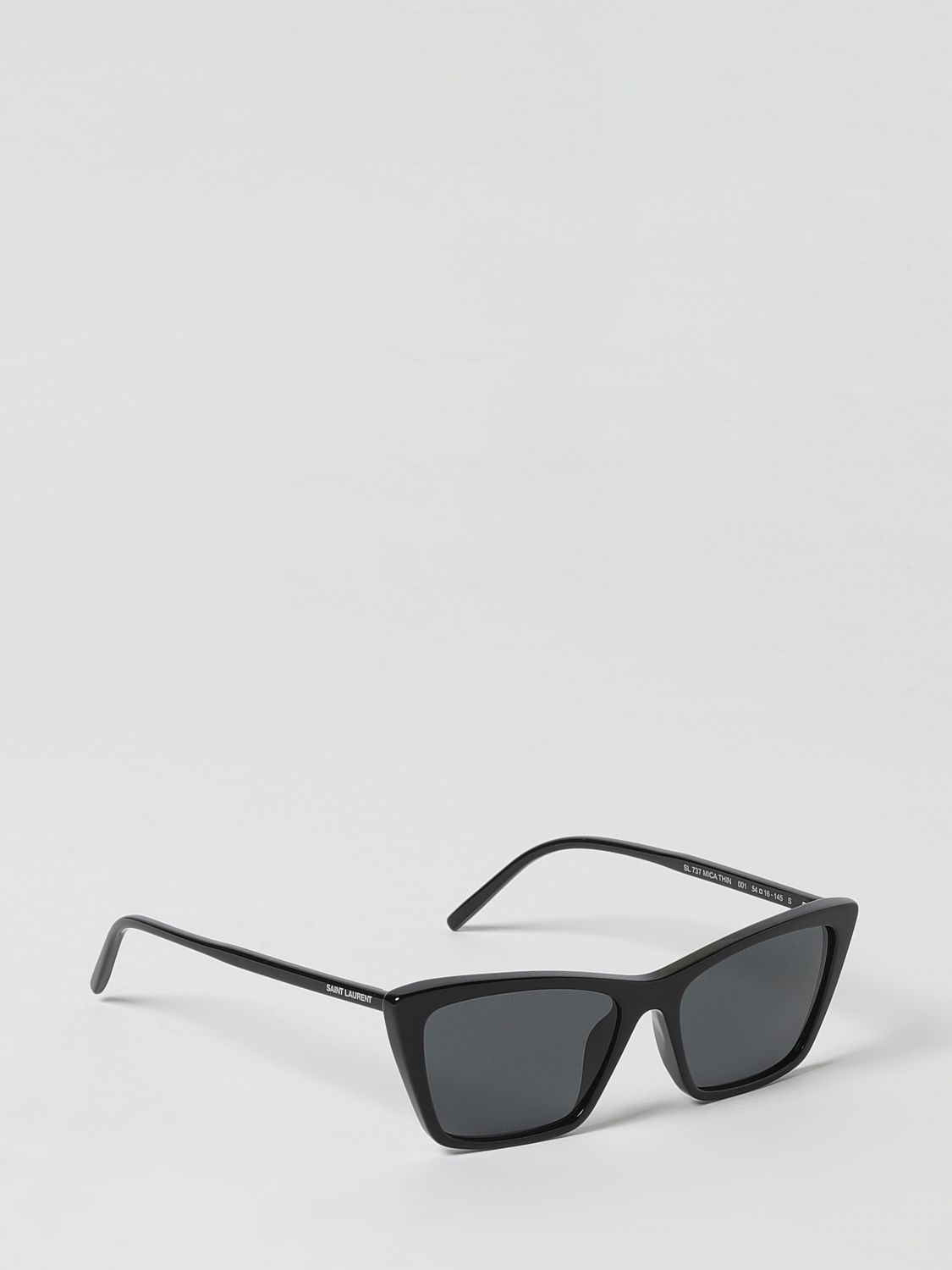 woman's sunglasses