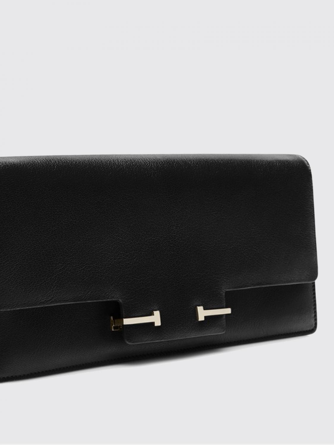 woman's shoulder bag