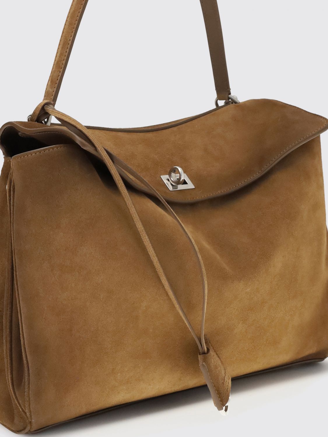 woman's shoulder bag