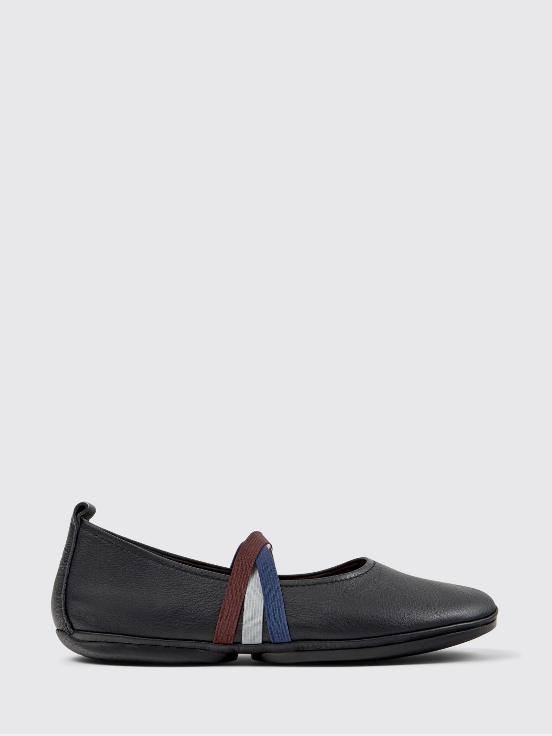 woman's ballet flat