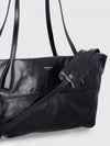 woman's shoulder bag