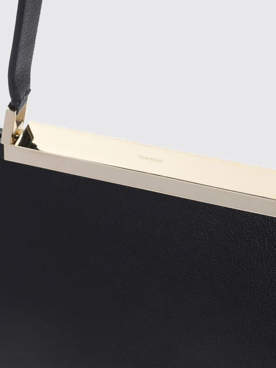 woman's shoulder bag