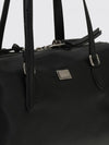 woman's shoulder bag