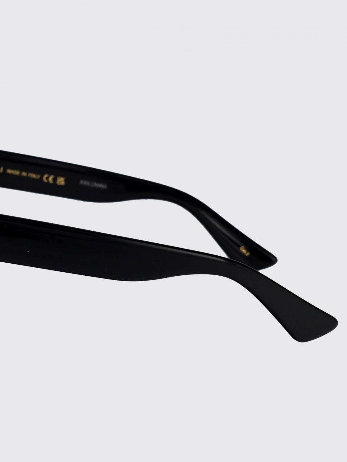 woman's sunglasses