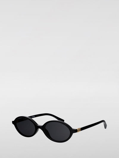 woman's sunglasses