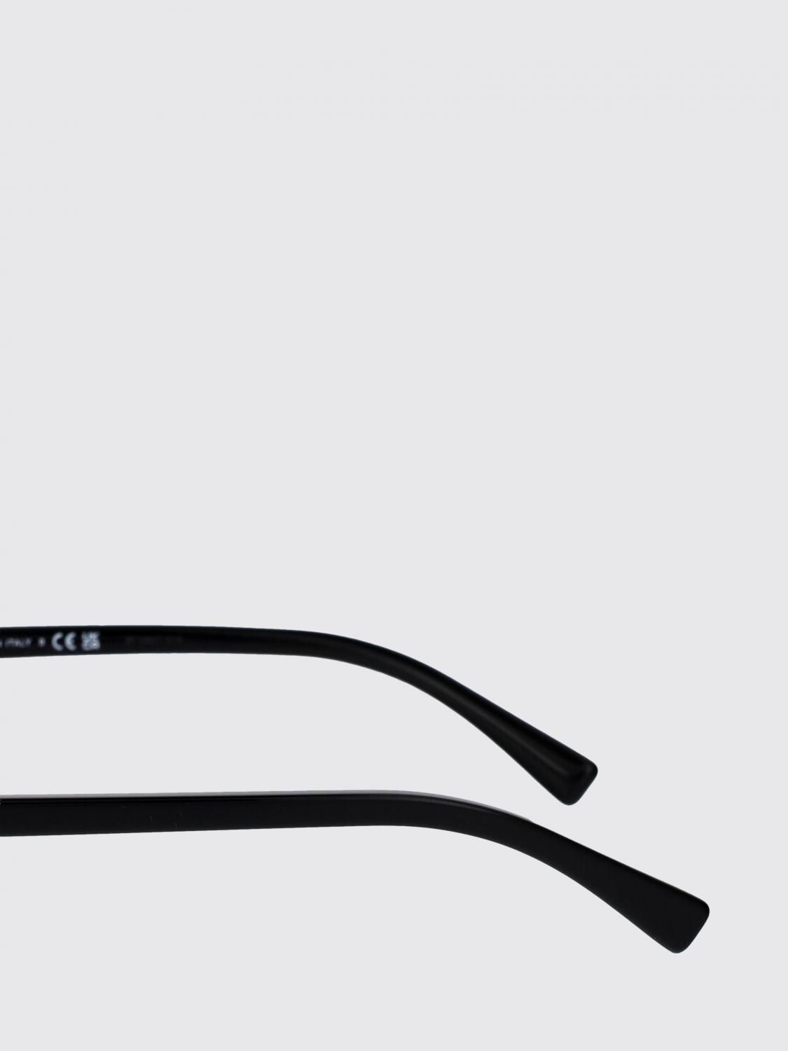 woman's sunglasses