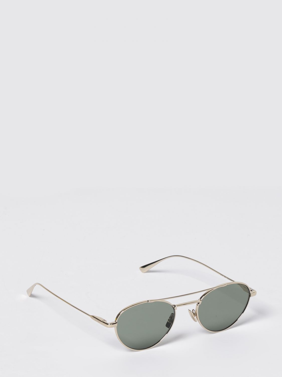 woman's sunglasses