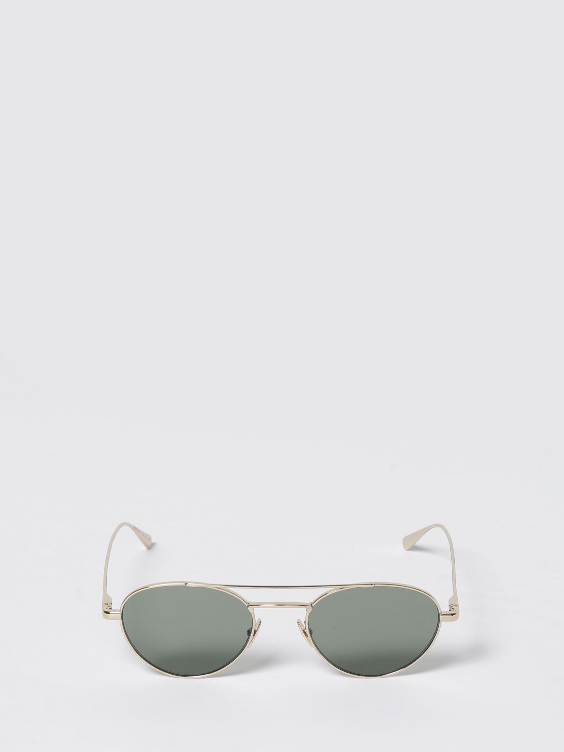woman's sunglasses
