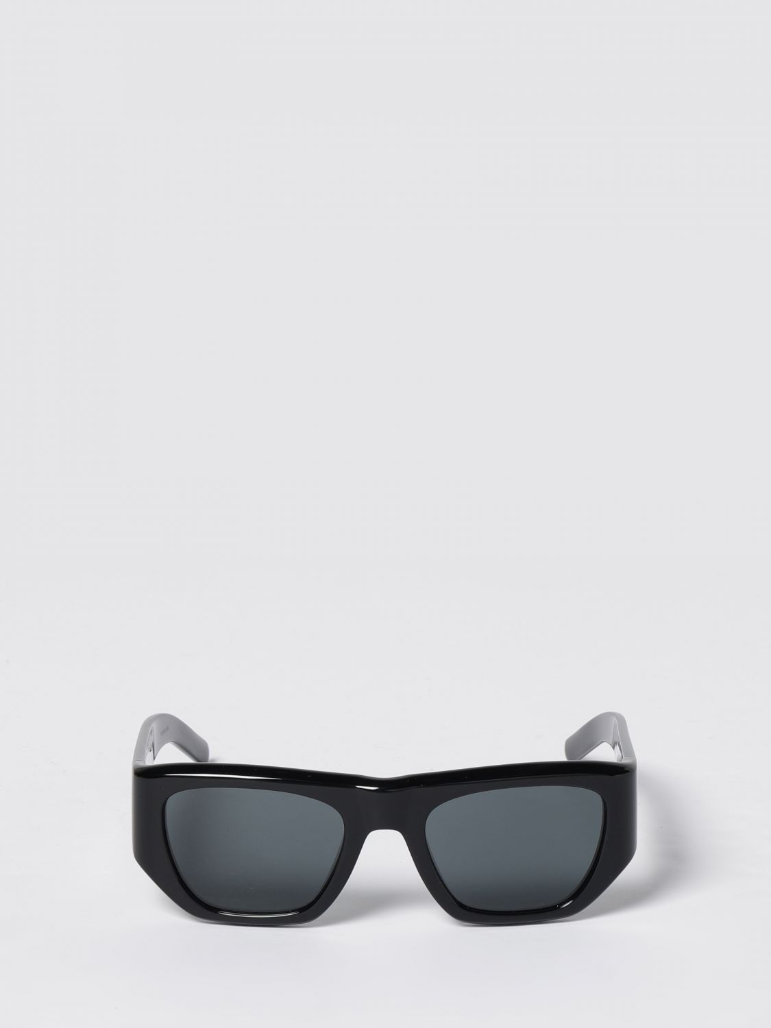 woman's sunglasses