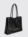woman's tote bag