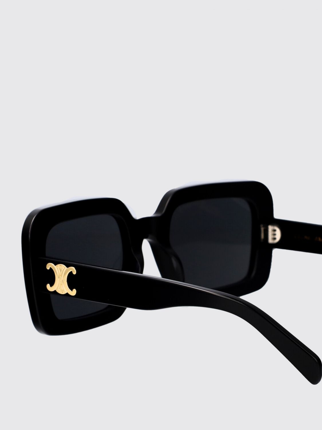 woman's sunglasses