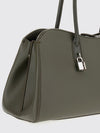 woman's shoulder bag