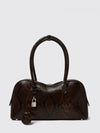 woman's shoulder bag
