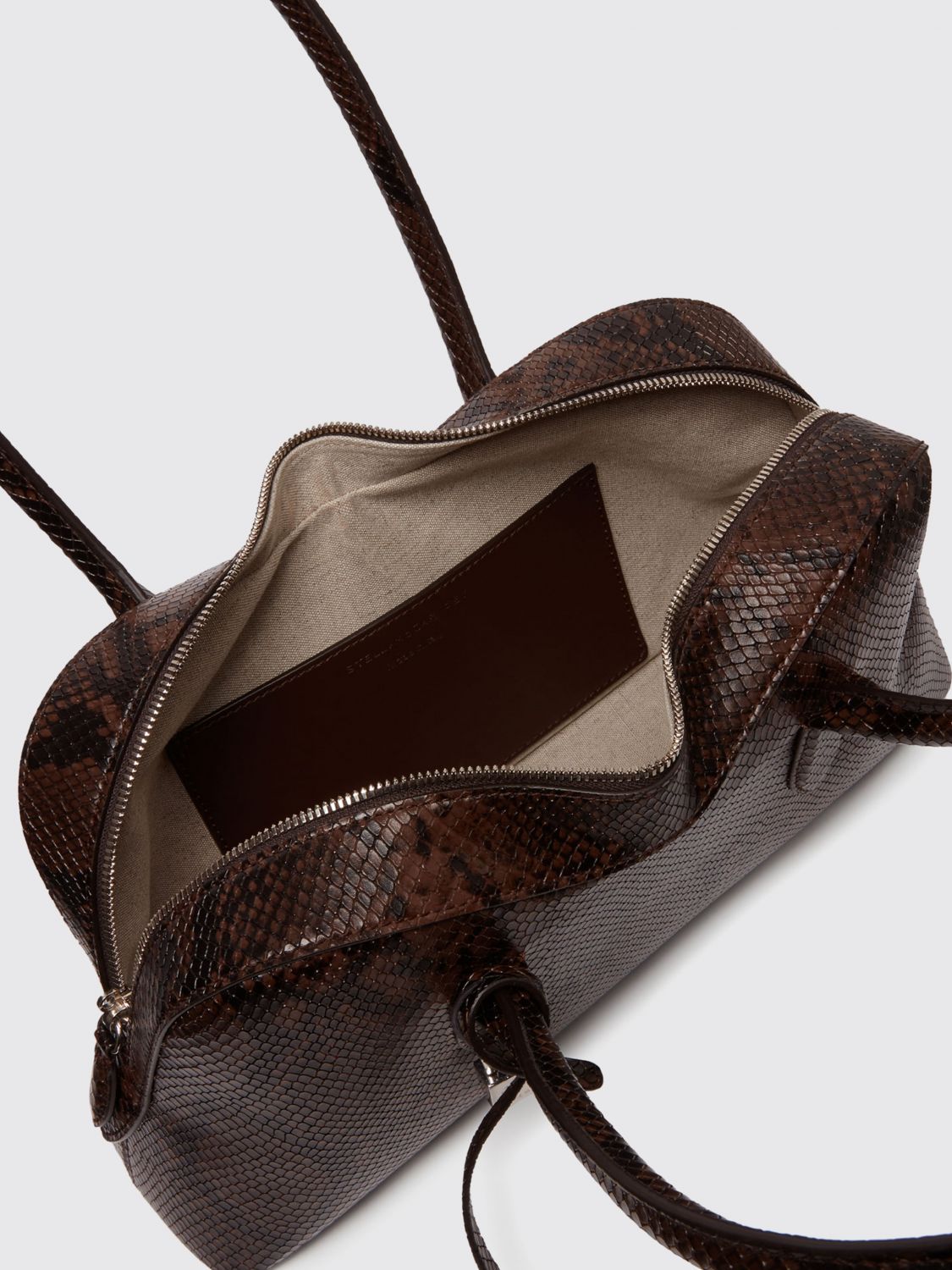 woman's shoulder bag