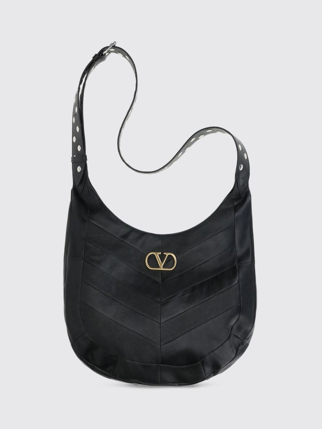 woman's shoulder bag