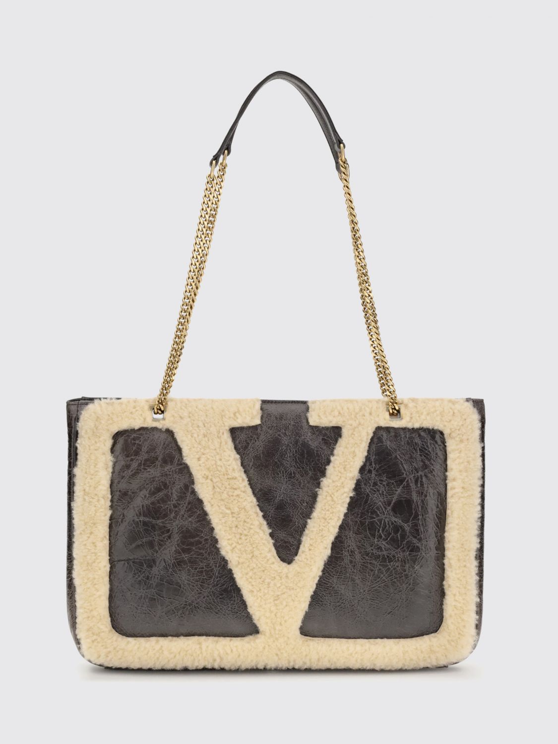 woman's shoulder bag