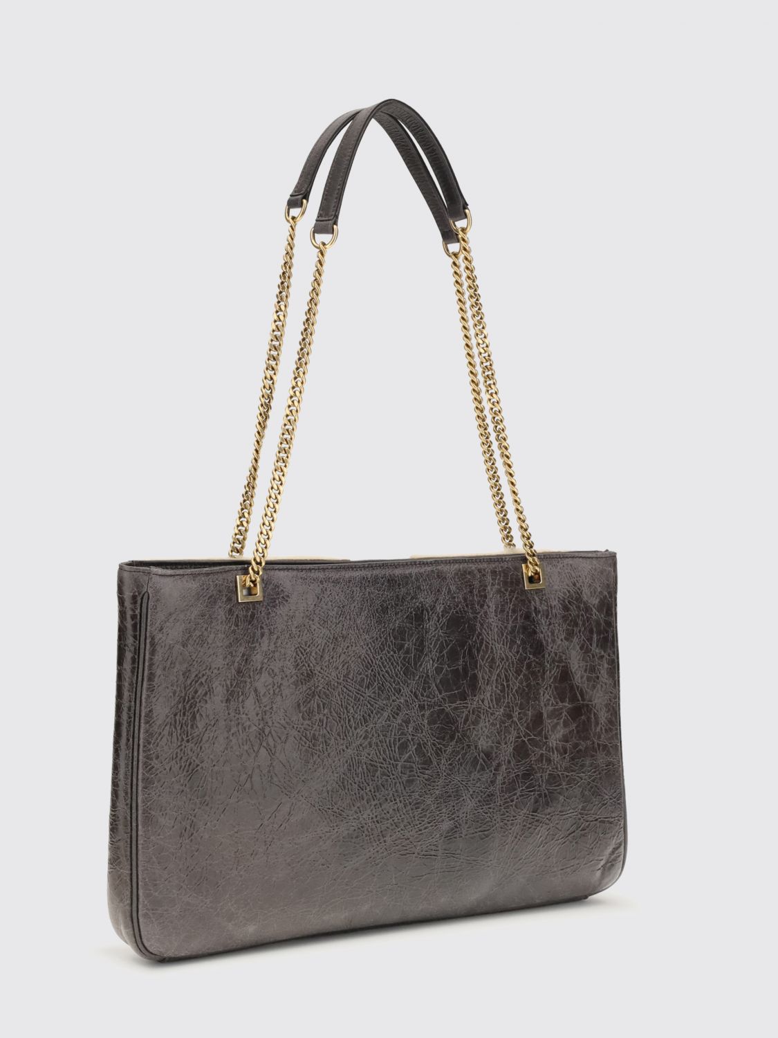woman's shoulder bag