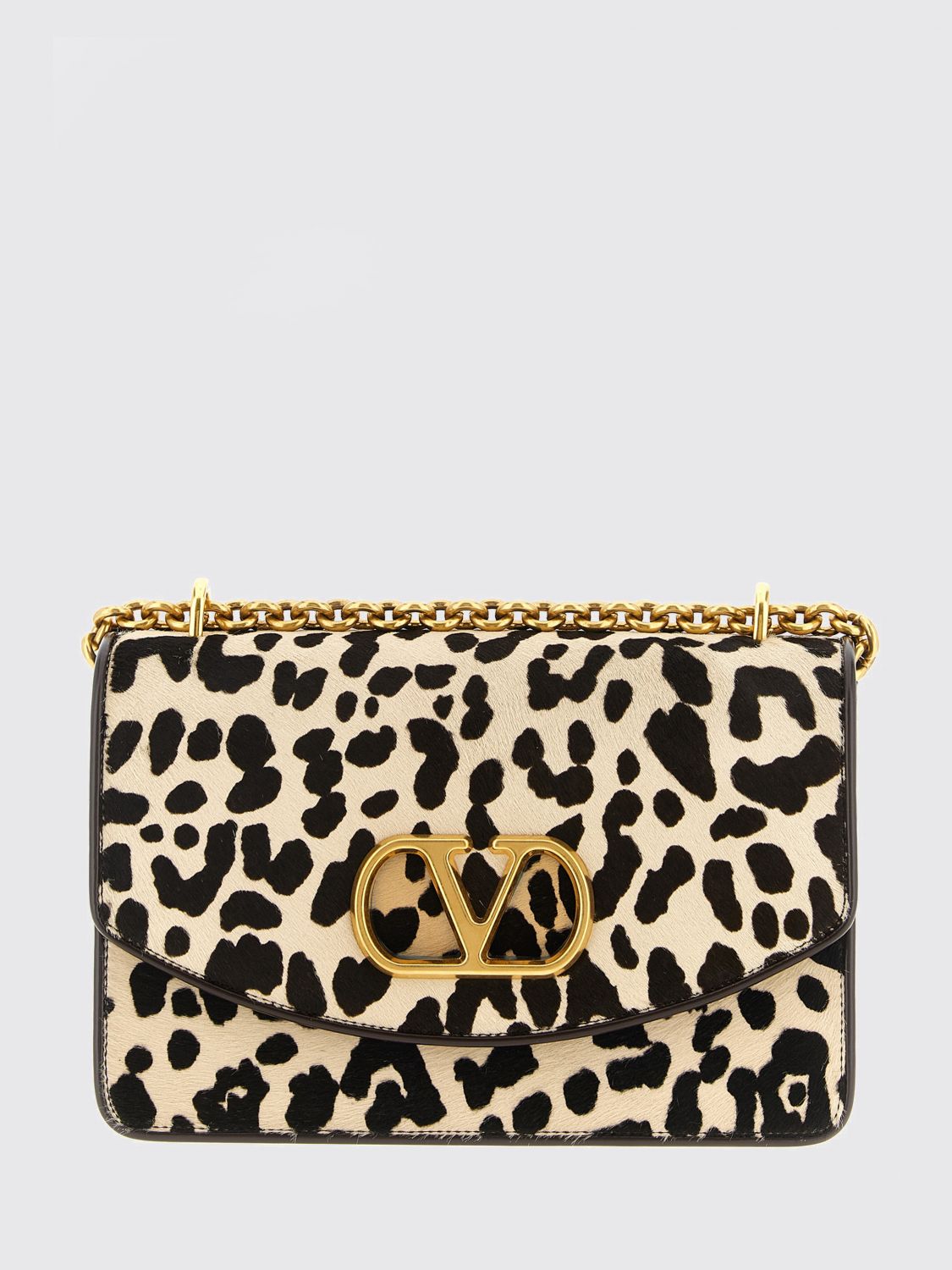 woman's shoulder bag