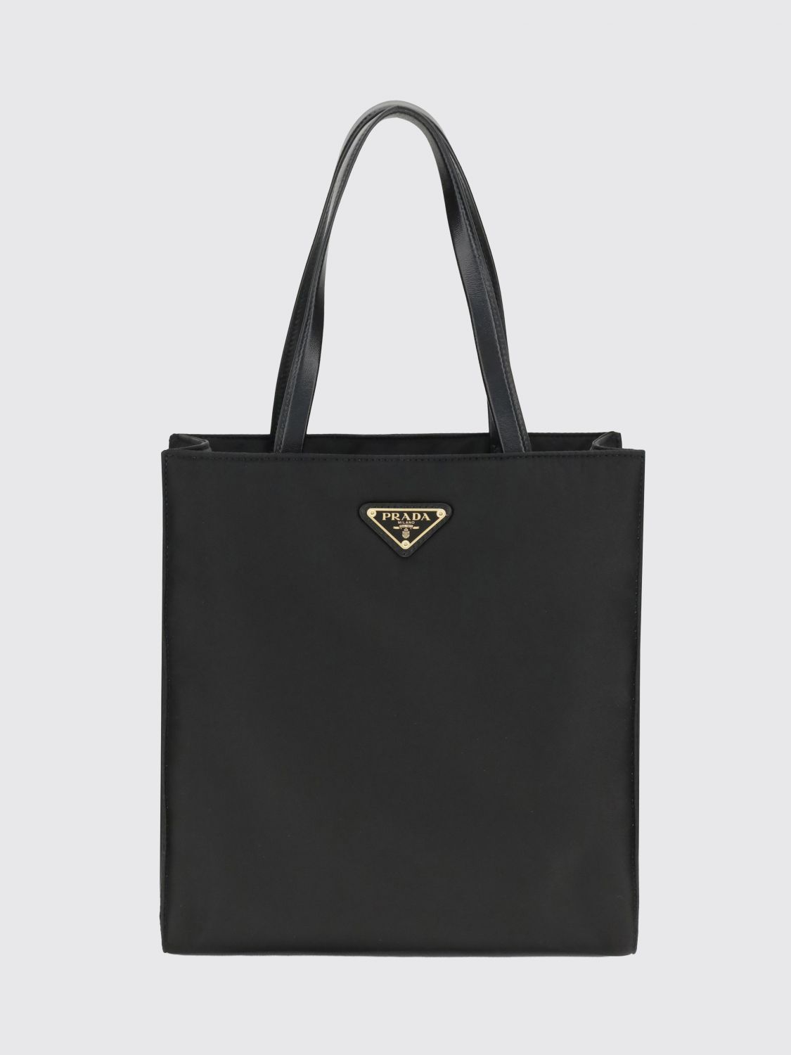 woman's tote bag